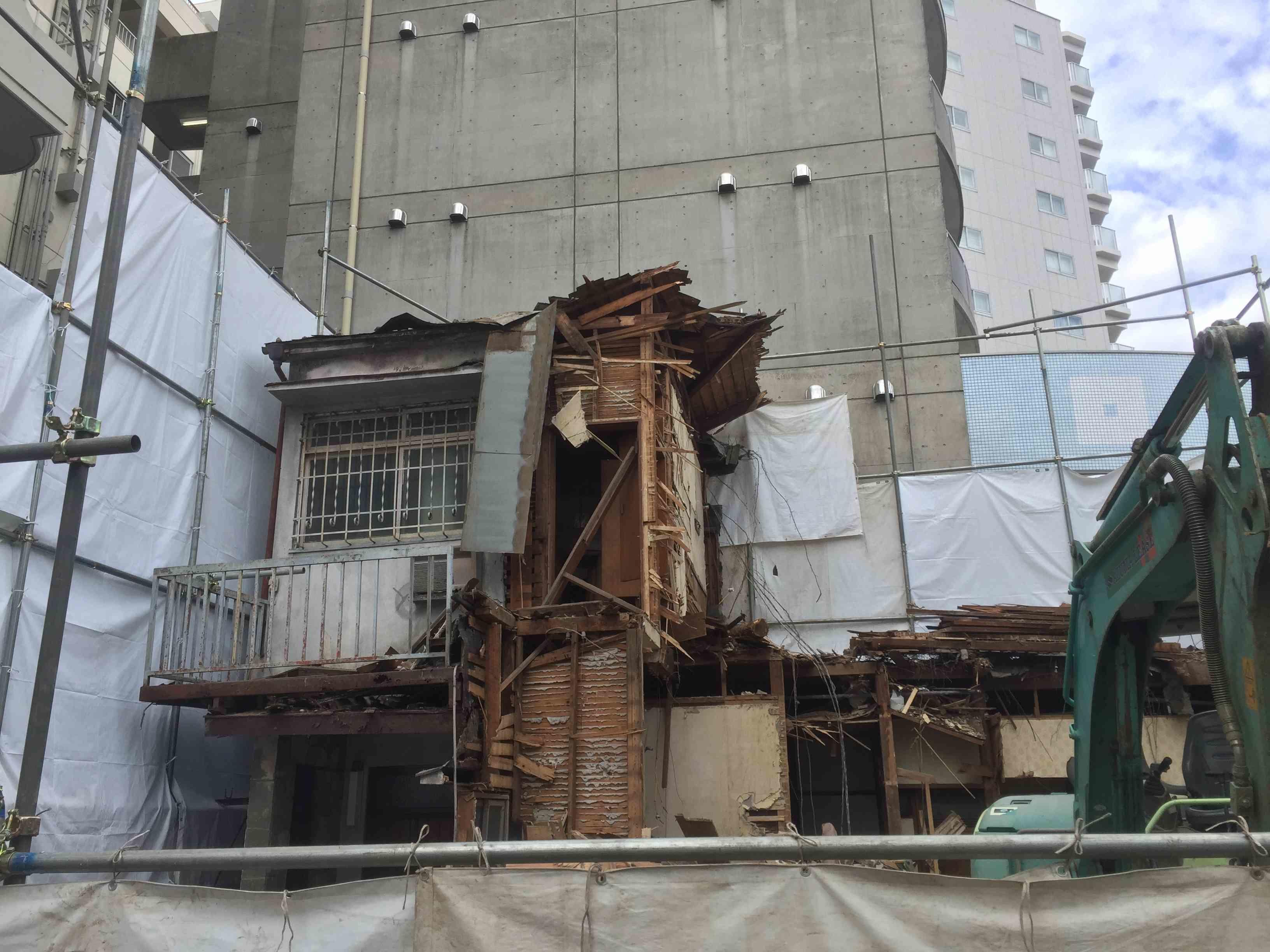 解体工事の現場 暮らしっく不動産